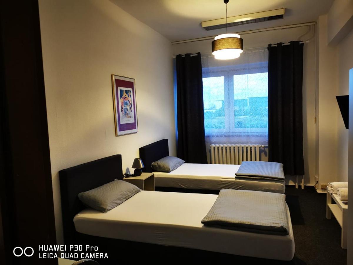 Pension - A2 Rothensee / Magdeburgo Esterno foto